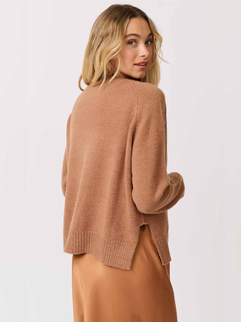 Velune ™ | Jumper