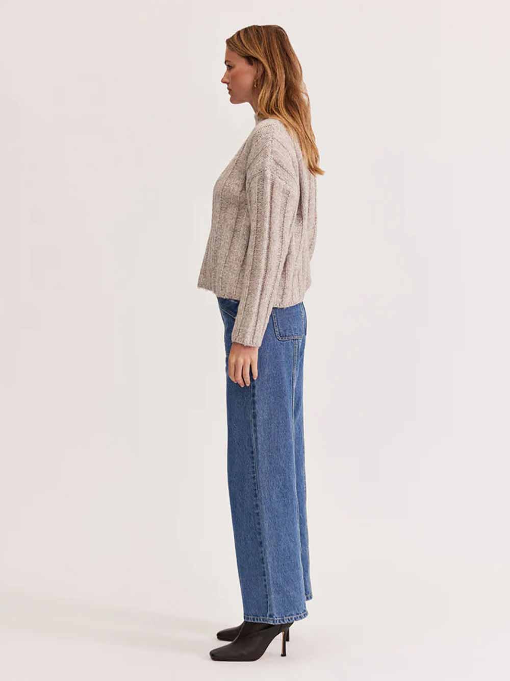 Velune ™ | Jumper