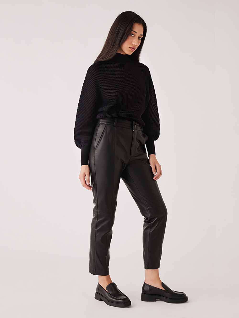 Velune ™ | Jumper